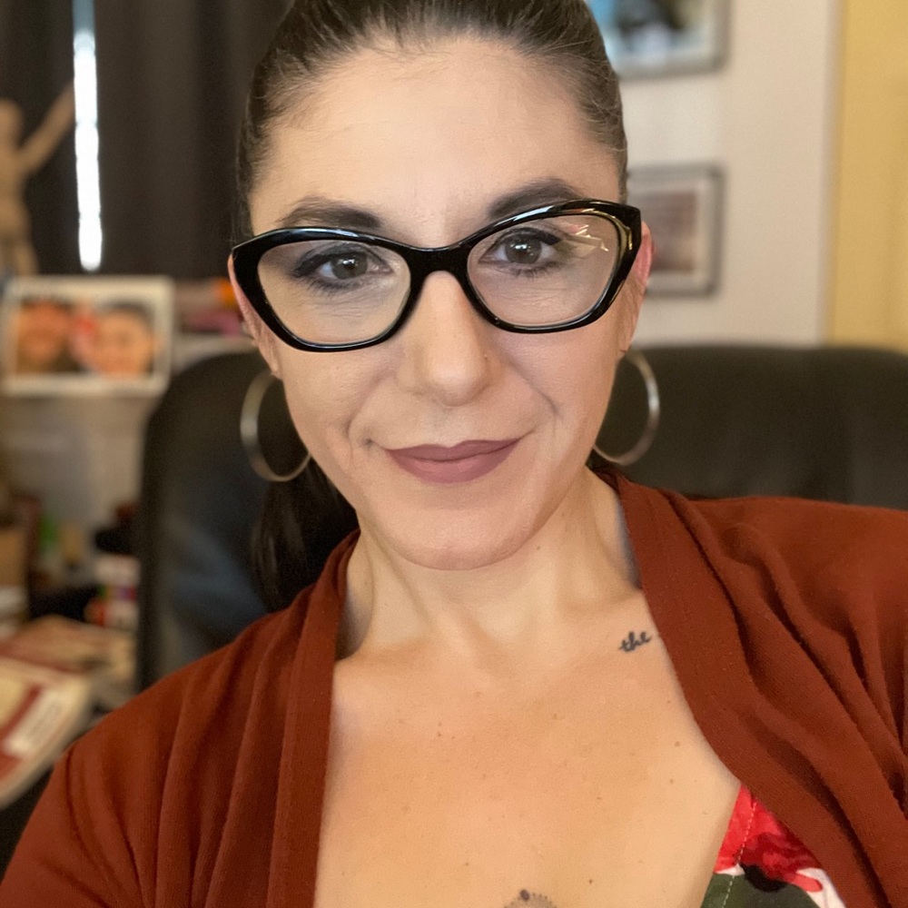 Meet your Posher, Nicole